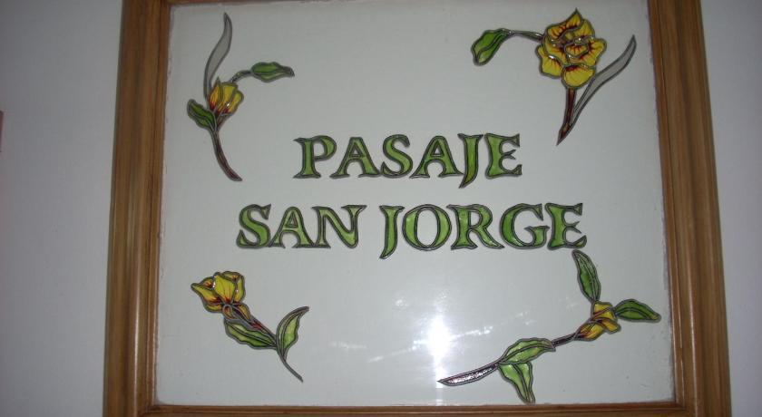Pasaje San Jorge Hotel Комилас Екстериор снимка